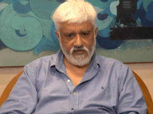 नई कहानी लिखूंगा तो बीवी मार देगी:विक्रम भट्ट बोले- बेटी ने प्रेग्नेंसी में फिल्म संभाली, अब नाती और परिवार को समय दूंगा