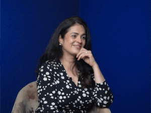 फिल्म से जुड़ीं तो लौटीं बंटवारे की यादें:अंजना सुखानी बोलीं- धूप में खड़ी थी, अमिताभ बच्चन ने कुर्सी और छाता भिजवाया