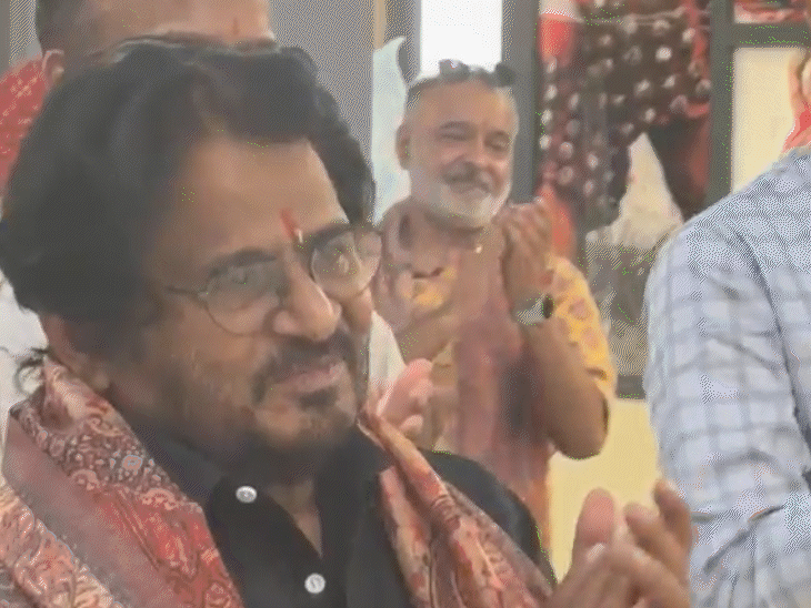 रघुवीर यादव बोले-महंगाई से ज्यादा बुरा हाल सैयां का है:पंचायत सीरीज पर बोले- आधी शूटिंग हो चुकी; बच्चों को थिएटर से जोड़े