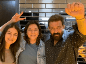 जब जेल में बहनों ने बांधी संजय दत्त को राखी:रक्षाबंधन पर बहनों को तोहफे में दिए थे चाय-नाश्ते के 2-2 रुपए के कूपन