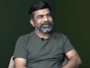अमित दुबे की साइबर कहानियां पहुंचीं हिरानी-नीरज पांडे तक:बोले- क्रिमिनल डिवाइस नहीं, पहले इंसान को हैक करता है, ऐसे बचें साइबर ठगी से