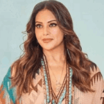 बिपाशा बसु ने प्रेग्नेंसी के बाद ट्रोलिंग झेली:पैपराजी ने खींचीं अजीब तस्वीरें; बोलीं- 40 की उम्र में 20 जैसे फिगर की उम्मीद गलत