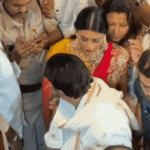 गोविंदा रूमर्ड गर्लफ्रेंड कोमल रानी संग लालबागचा राजा पहुंचे:कुछ देर पहले पत्नी सुनीता अकेले पहुंची थीं; अनन्या पांडे ने पिता के साथ किए दर्शन