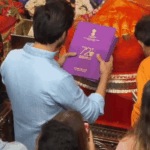 नेशनल अवॉर्ड लेकर लालबागचा राजा पहुंचे कार्तिक आर्यन:अवॉर्ड बप्पा के कदमों में रखा; कहा- ऐसे माहौल में एक्टर बनने का सपना देखा, जहां लोग हंसते हैं